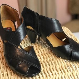 MODA INT’L Women's Black🔹Leather Shoes